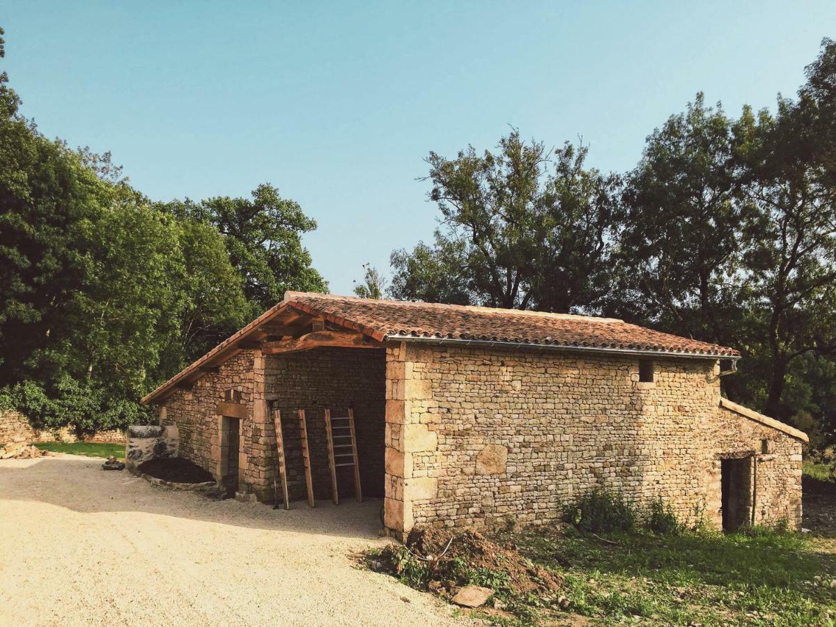 Gites Les Demeures De Valette Azay-le-Brule Exterior photo